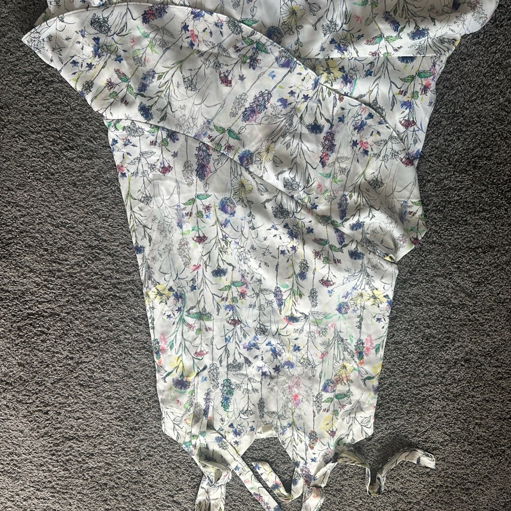 H&M White Floral Patterned Dress